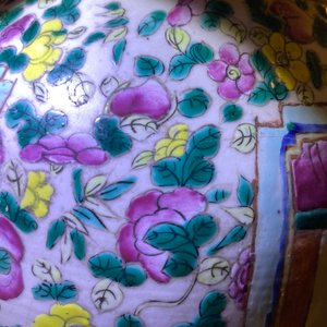 Trois vases en porcelaine de Chine famille rose, 19ème — photo 40