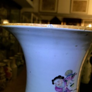 Trois vases en porcelaine de Chine famille rose et qianjiang cai, 19/20ème — photo 9