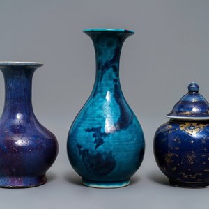 Trois vases en porcelaine de Chine monochrome et flambé, Kangxi et 19ème — photo 1