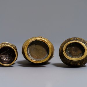 Trois vases miniatures en bronze, Chine, 17/18ème — photo 6