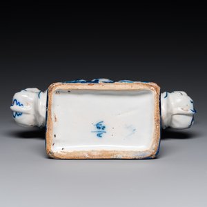 Tulipière en faïence de Delft en bleu et blanc à décor chinois, 18ème — photo 5