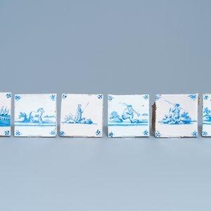Twaalf blauw-witte Delftse en Gentse tegels, 17/18e eeuw — foto 3