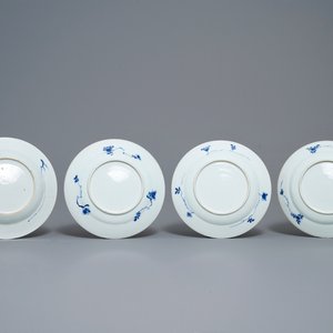 Twaalf Chinese blauw-witte borden met 'zotjes', Kangxi — foto 7