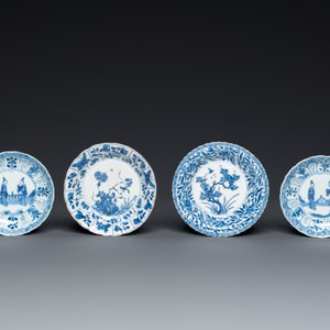 Twaalf Chinese blauw-witte schotels en acht koppen, Kangxi — foto 2