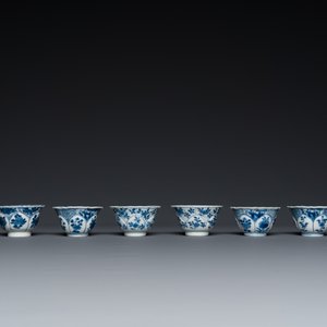 Twaalf Chinese blauw-witte schotels en acht koppen, Kangxi — foto 8