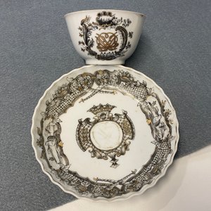 Twaalf Chinese grisaille koppen en acht schotels, Yongzheng/Qianlong — foto 32