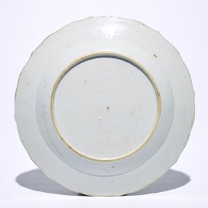 Twee blauw-witte Chinese schotels en negen borden, Qianlong — foto 3