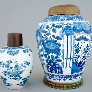 Twee blauw-witte Delftse chinoiserie potten, 17/18e eeuw — foto 4