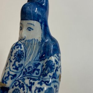Twee blauw-witte Delftse figuren van een Chinese man en een vrouw, 1e kwart 18e eeuw — foto 12