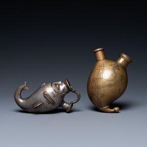 Twee bronzen basissen voor een waterpijp, India, 19e eeuw — foto 7
