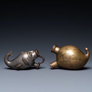 Twee bronzen basissen voor een waterpijp, India, 19e eeuw — foto 9