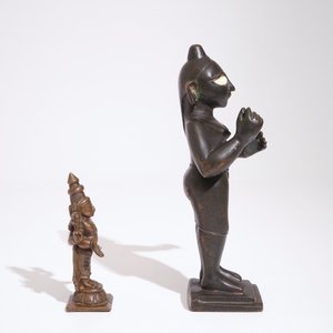 Twee bronzen figuren, India of Nepal, 18/19e eeuw — foto 5