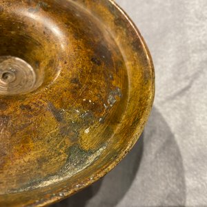 Twee bronzen knoopkandelaars, Vlaanderen of Nederland, 16e eeuw — foto 20