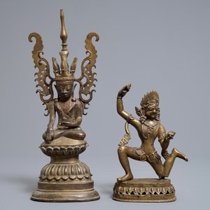 Twee bronzen votieve beelden, Birma en Nepal, 18/19e eeuw — foto 2