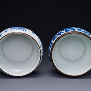 Twee Chinese blauw-witte 'Bleu de Hue' potten voor de Vietnamese markt, 19e eeuw — foto 3
