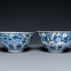 Twee Chinese blauw-witte kommen, Chenghua merk, Kangxi — foto 3