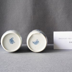 Twee Chinese blauw-witte rouleau vazen, Kangxi — foto 10