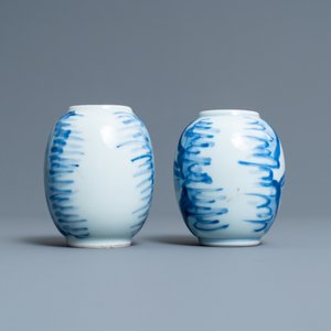 Twee Chinese blauw-witte theebussen, Kangxi — foto 3