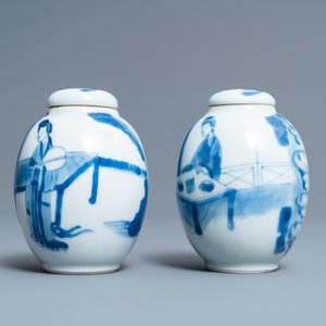 Twee Chinese blauw-witte theebussen met deksels, Kangxi — foto 4