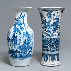 Twee Chinese blauw-witte vazen, 19e eeuw — foto 2