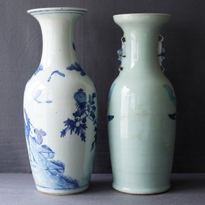 Twee Chinese blauwwitte en famille rose vazen, 19e eeuw — foto 14