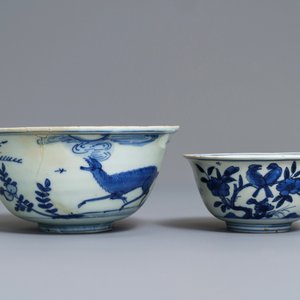 Twee Chinese blauwwitte kommen met dieren en bloemen, Jiajing — foto 4