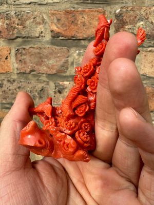 Twee Chinese bloedkoralen groepen van vogels tussen bloemen, 19e/20e eeuw — foto 17