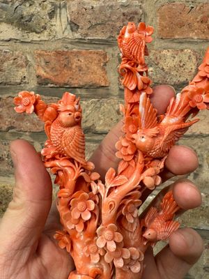 Twee Chinese bloedkoralen groepen van vogels tussen bloemen, 19e/20e eeuw — foto 2