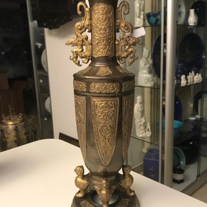 Twee Chinese bronzen vazen, 19e eeuw — foto 8