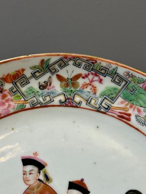 Twee Chinese Canton famille rose borden, 19e eeuw — foto 14
