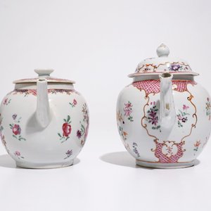 Twee Chinese famille rose export porseleinen theepotten, Qianlong — foto 3