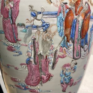Twee Chinese famille rose gemberpotten, 19e eeuw — foto 18