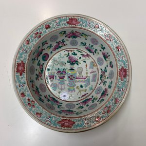 Twee Chinese famille rose kommen, 19e eeuw — foto 8