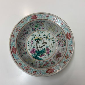 Twee Chinese famille rose kommen, 19e eeuw — foto 9