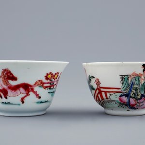 Twee Chinese famille rose kop en schotels, Yongzheng, 1723-1735 — foto 4