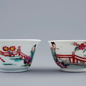Twee Chinese famille rose kop en schotels, Yongzheng, 1723-1735 — foto 7