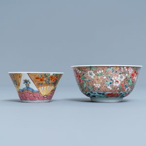 Twee Chinese famille rose koppen en schotels, Yongzheng — foto 7
