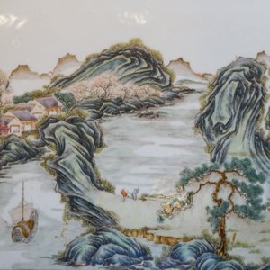 Twee Chinese famille rose plaquettes in gelakt houten koffer, gemerkt voor Wang Yeting, 19/20e eeuw — foto 24