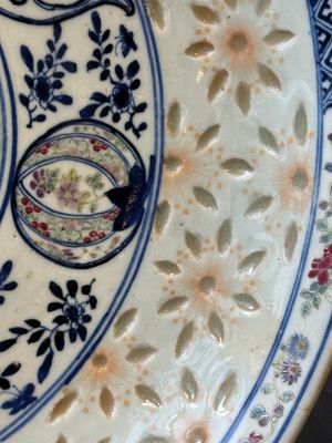 Twee Chinese famille rose schotels, Kangxi en Shen De Tang 慎德堂 merk, 19e eeuw — foto 4