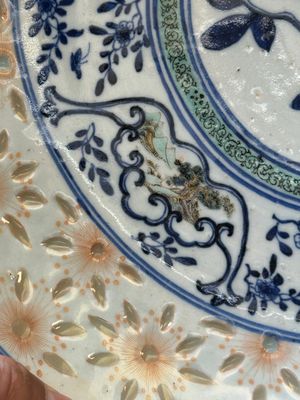 Twee Chinese famille rose schotels, Kangxi en Shen De Tang 慎德堂 merk, 19e eeuw — foto 6