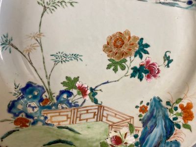 Twee Chinese famille rose schotels, Qianlong — foto 3
