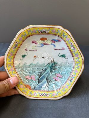 Twee Chinese famille rose tazza's, Tongzhi merk en periode — foto 2