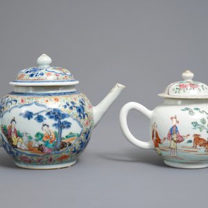 Twee Chinese famille rose theepotten, Yongzheng/Qianlong — foto 4