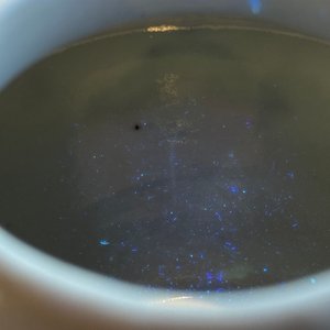 Twee Chinese famille rose vaasjes en een 'Wu Shuang Pu' theepot, 19/20e eeuw — foto 28