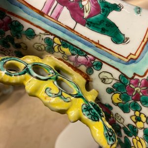 Twee Chinese famille rose vazen, 19e eeuw — foto 9