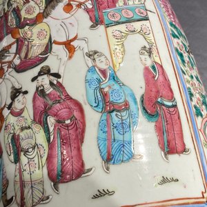 Twee Chinese famille rose vazen, 19e eeuw — foto 17