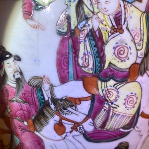 Twee Chinese famille rose vazen, 19e eeuw — foto 8