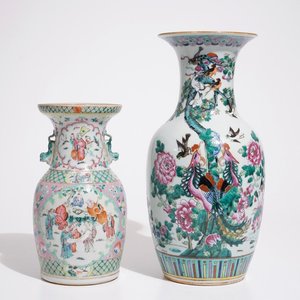 Twee Chinese famille rose vazen, 19e eeuw — foto 1