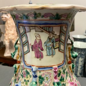 Twee Chinese famille rose vazen, 19e eeuw — foto 8
