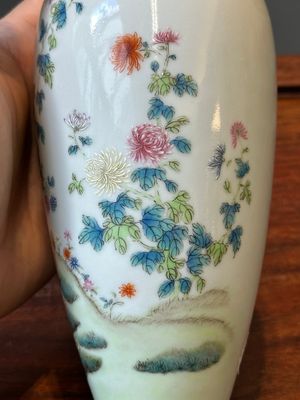 Twee Chinese famille rose vazen, Ju Ren Tang 居仁堂 merk, 19/20e eeuw — foto 15